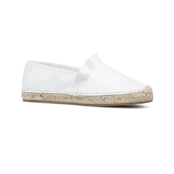 Shoe Dazzle Shoes - SHOE DAZZLE NAOMI RUFFLE ESPADRILLE FLAT - WHITE SIZE 10 (NEW)